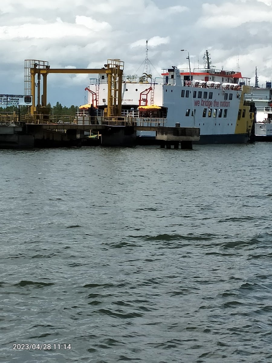 Pelabuhan Penyeberangan Juata Tarakan