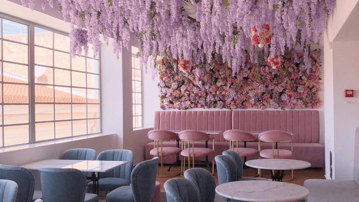ELLYZ Cafe Athens - girly brunch