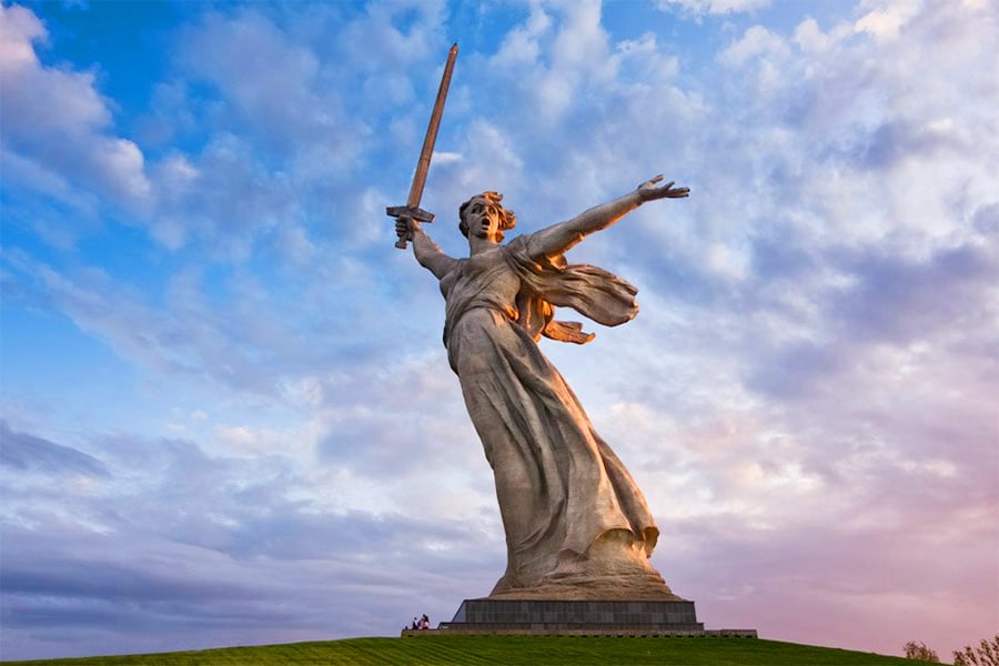 The Motherland Calls - Russia