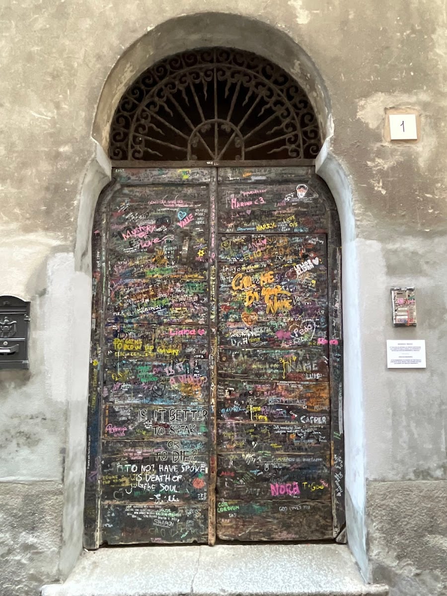 Porta di Call me by Your Name
