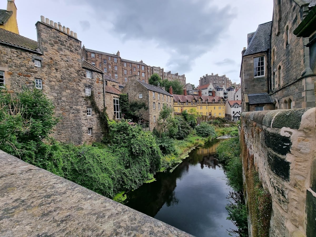 Water of Leith walkway