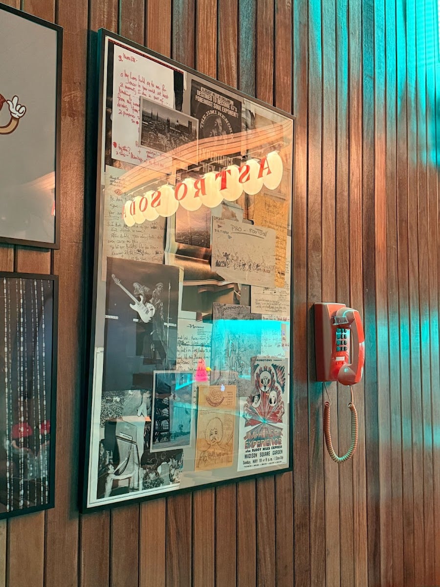 Astro Soda | Café Bar Restaurante en Granada