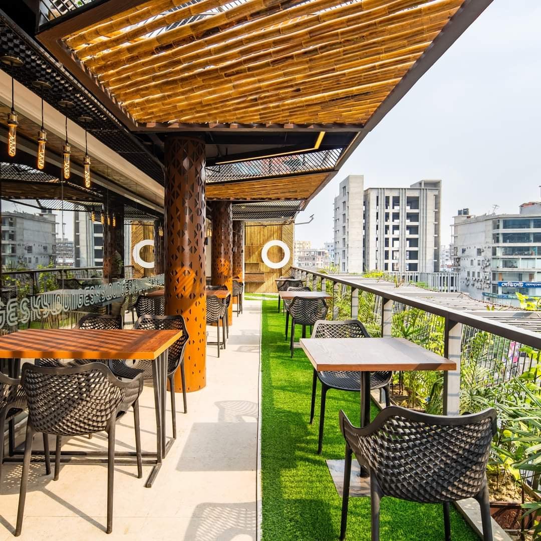 Sky Lounge