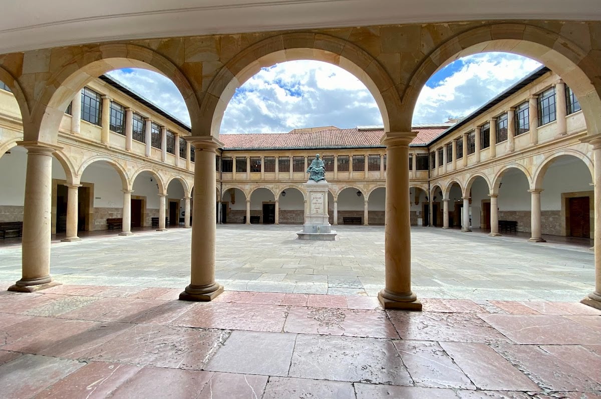Universidad de Oviedo - Edificio histórico