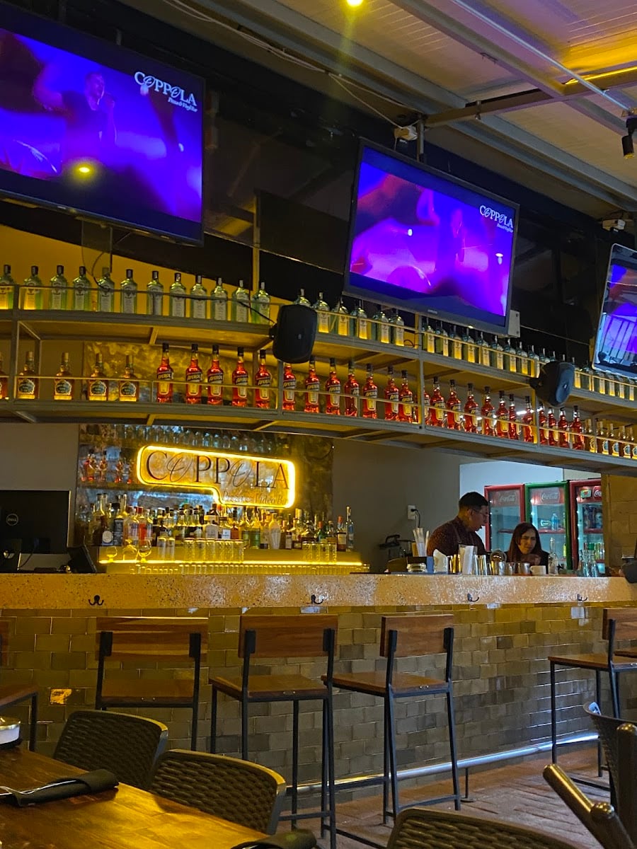 Coppola Pizza Vinyl Bar