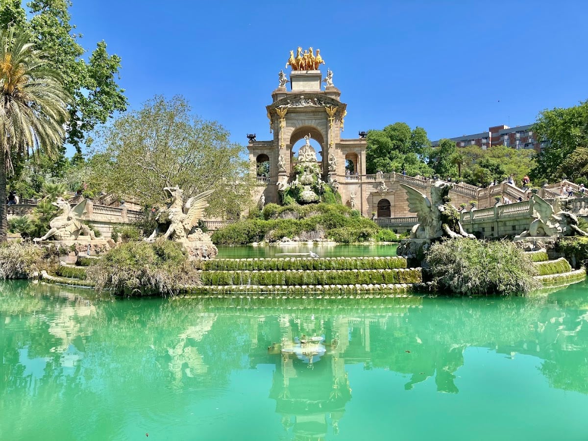 Cascada monumental