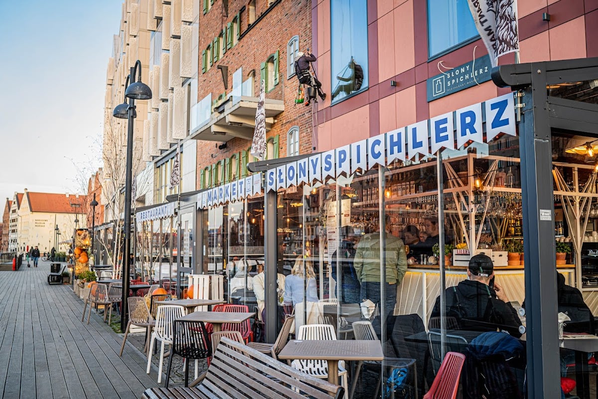 Słony Spichlerz - Food Hall