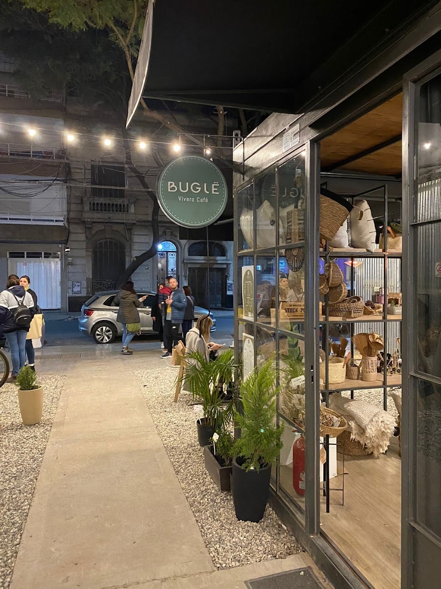 Buglë Vivero Café - es muy lindo! quiero ir de día