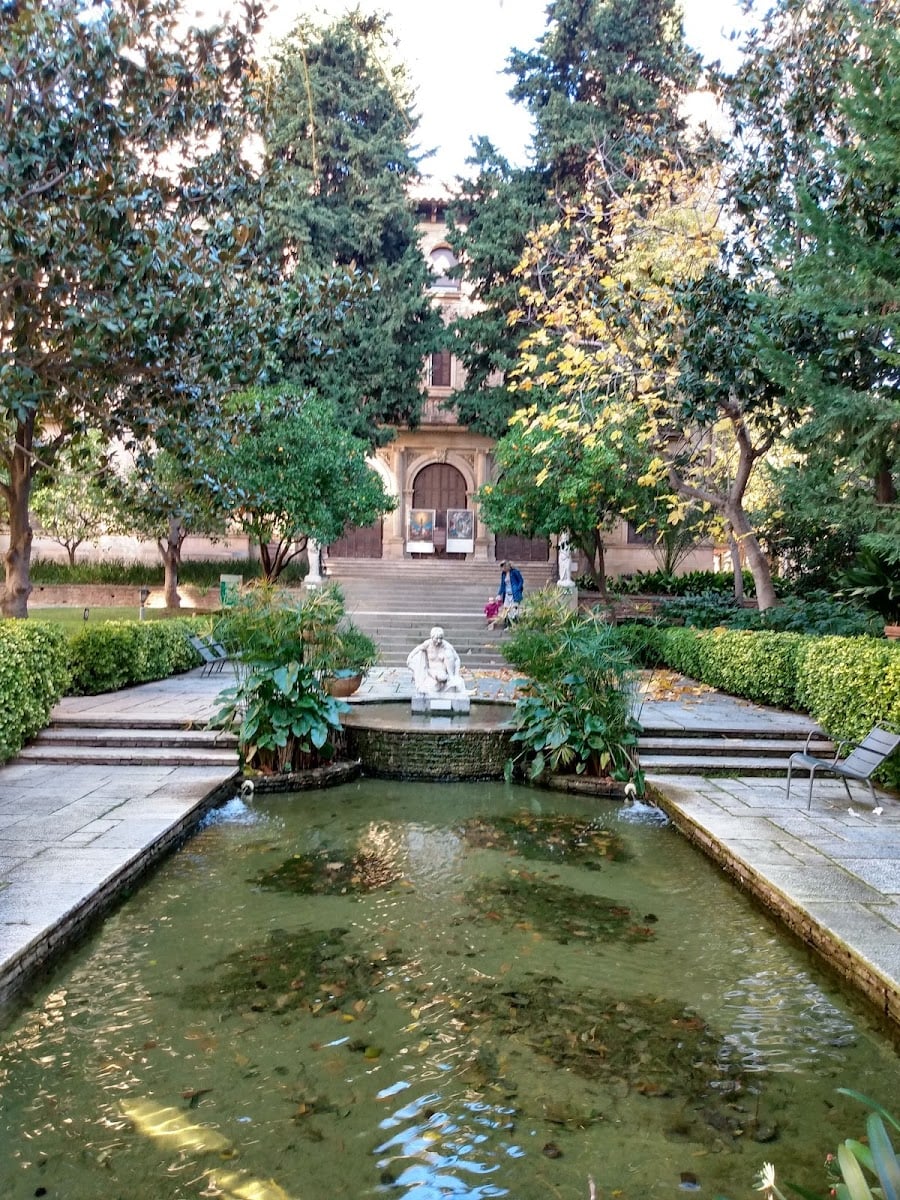 Muñoz Ramonet Gardens