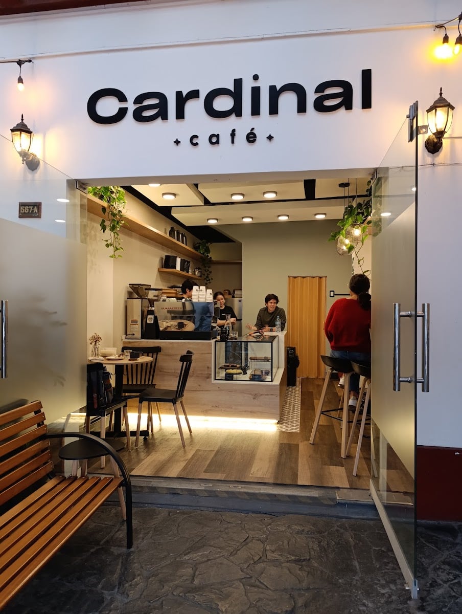 Cardinal Café