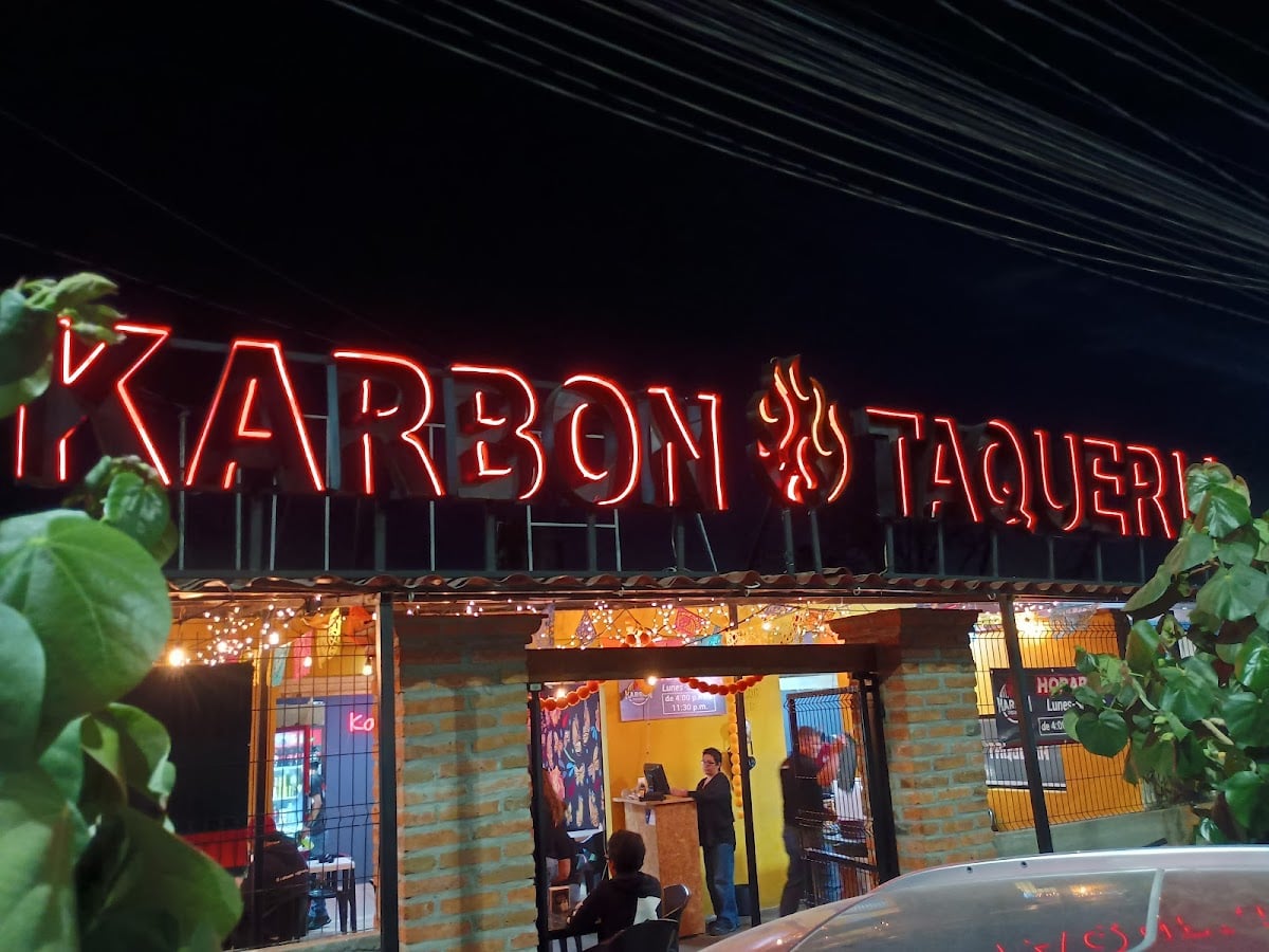 Karbón Taquería