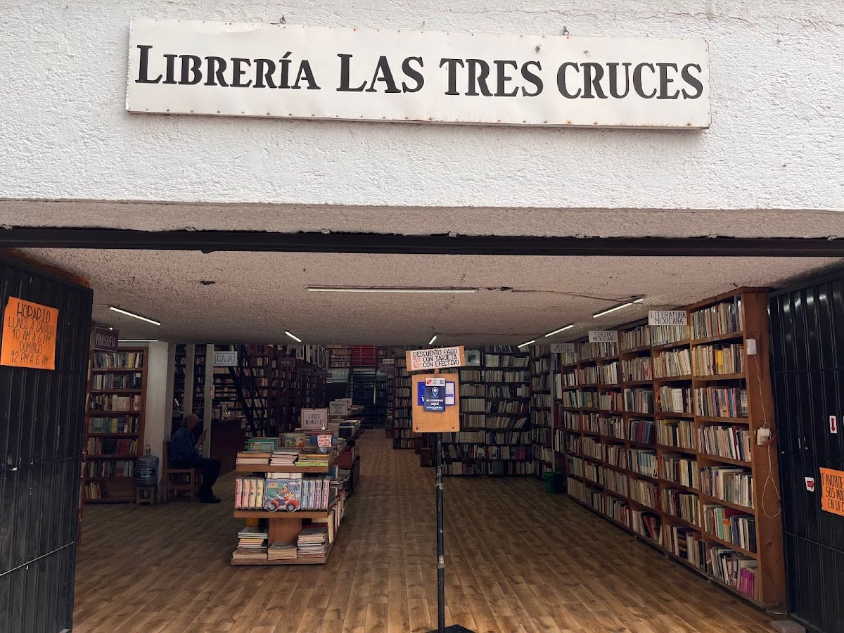 Las Tres Cruces Bookstore  