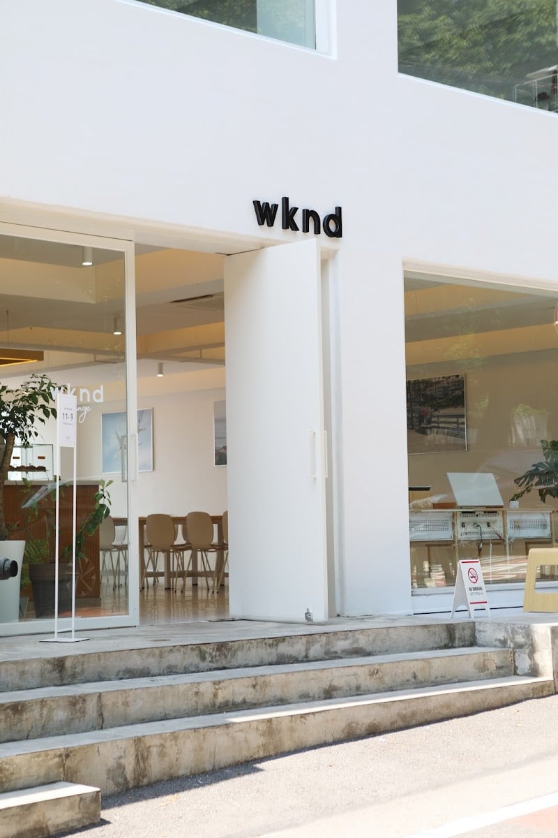 wknd Lounge 위크엔드 라운지 - Cafe,cherry Blossom