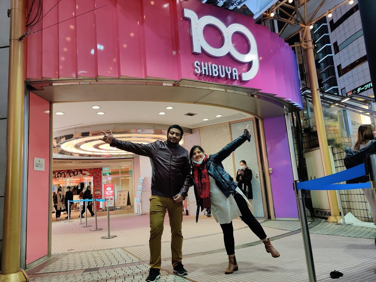 Shibuya 109 - 10 floors of clothing n accessories