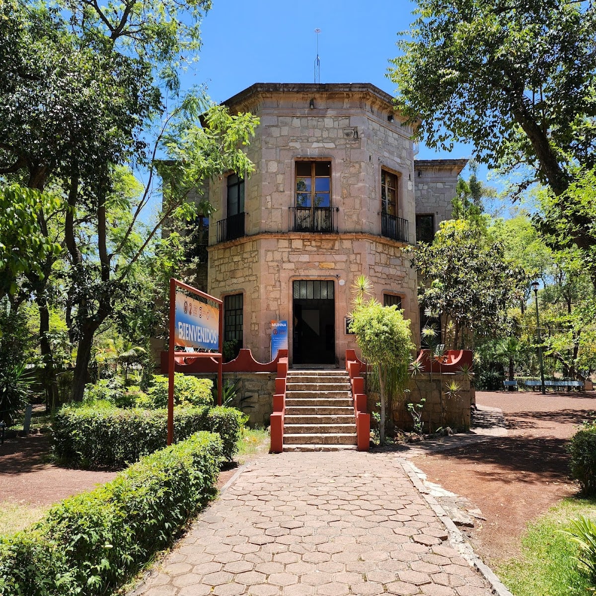 Museo de Historia Natural (MUHNA)