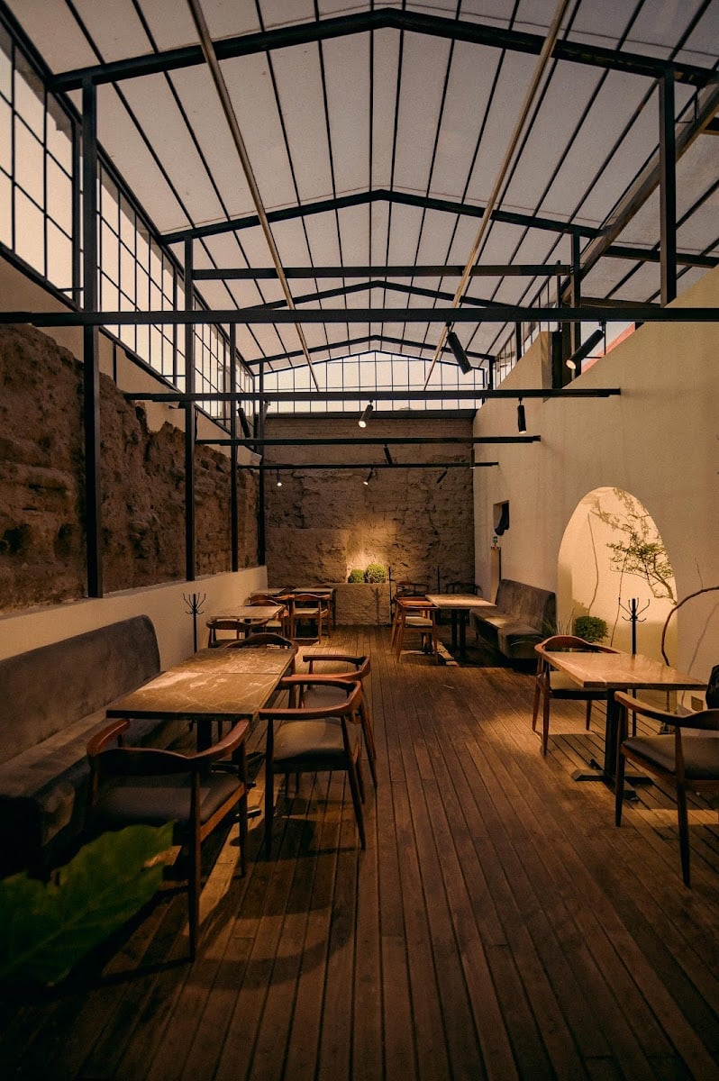 Valiente Kitchen Bar