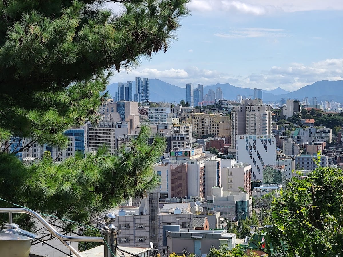 Itaewon-dong, Yongsan District
