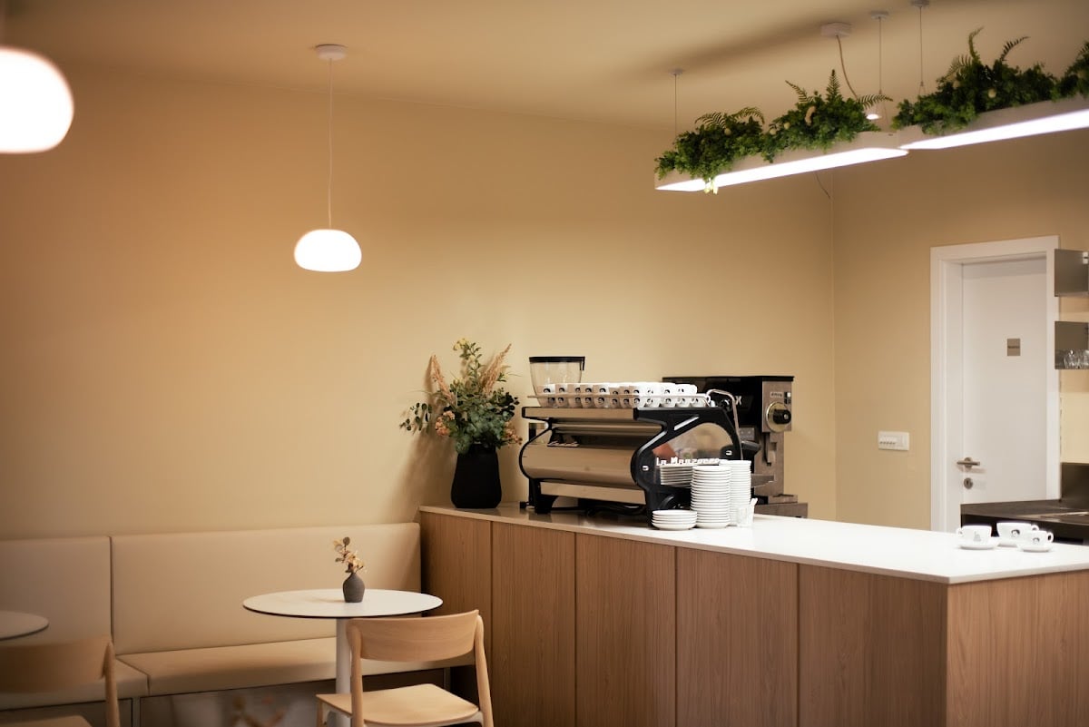 Stow Coffee Roasters Split — Specialty Coffee Shop