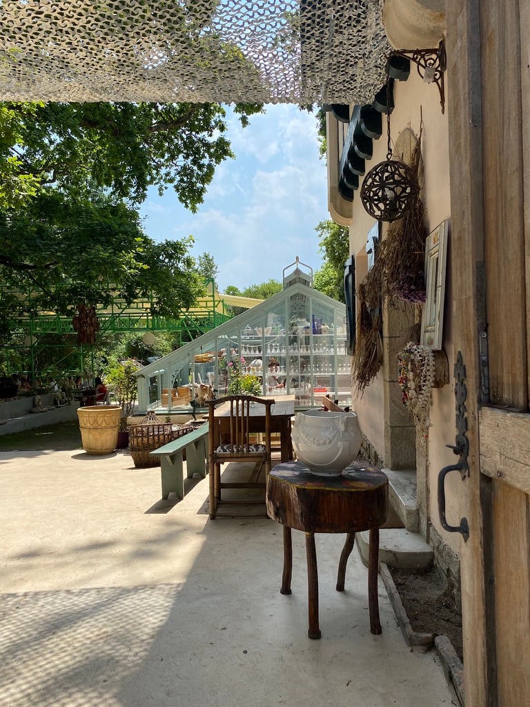 DE PUTA MADRE ET CHEZ BABETTE