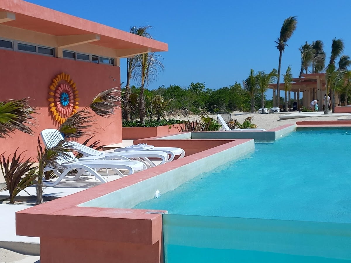 Komunah Beach Club