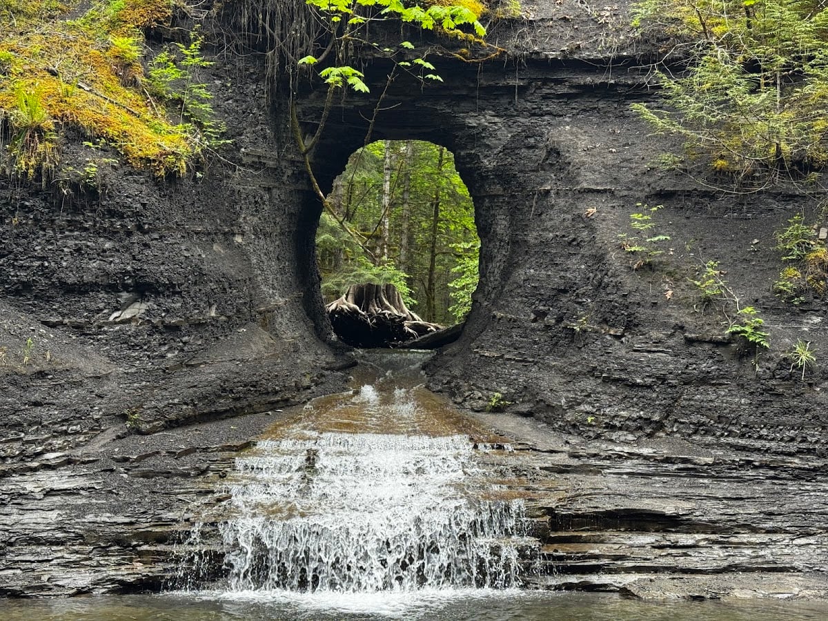 Hole in the Wall Trailhead