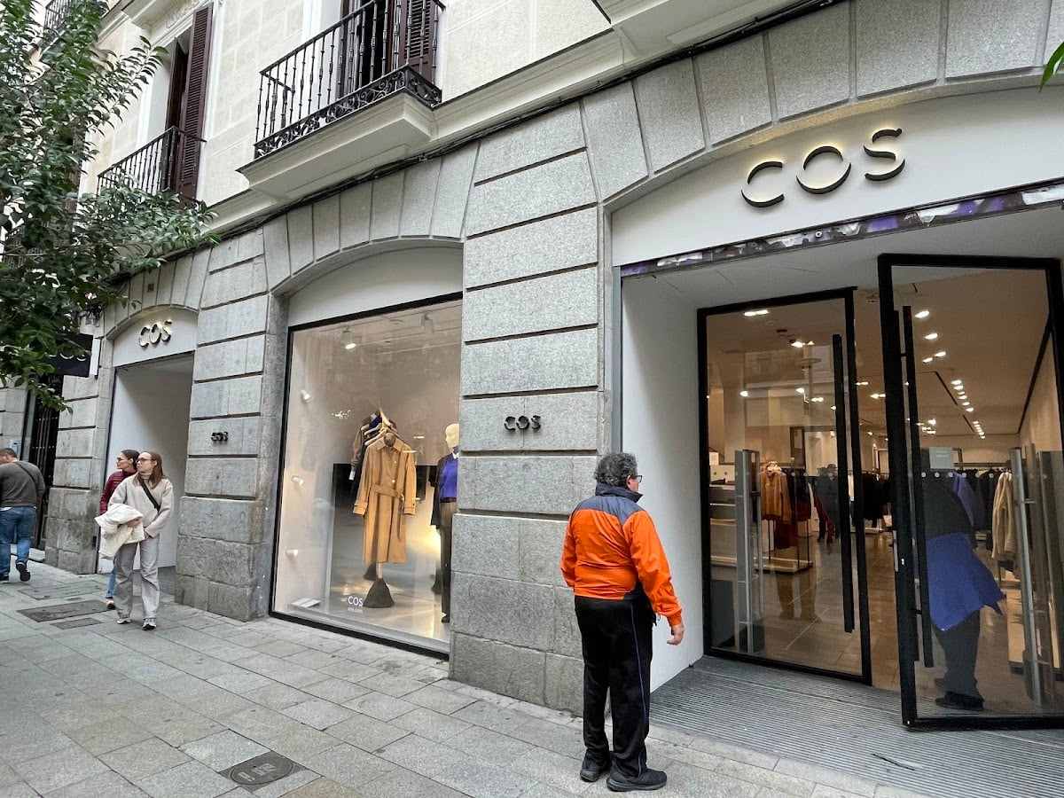 COS