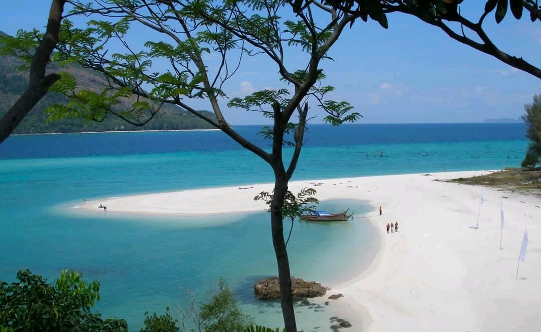 Koh Lipe - Someday I’ll disappear here, wake up to clear water, and move through life real slow.