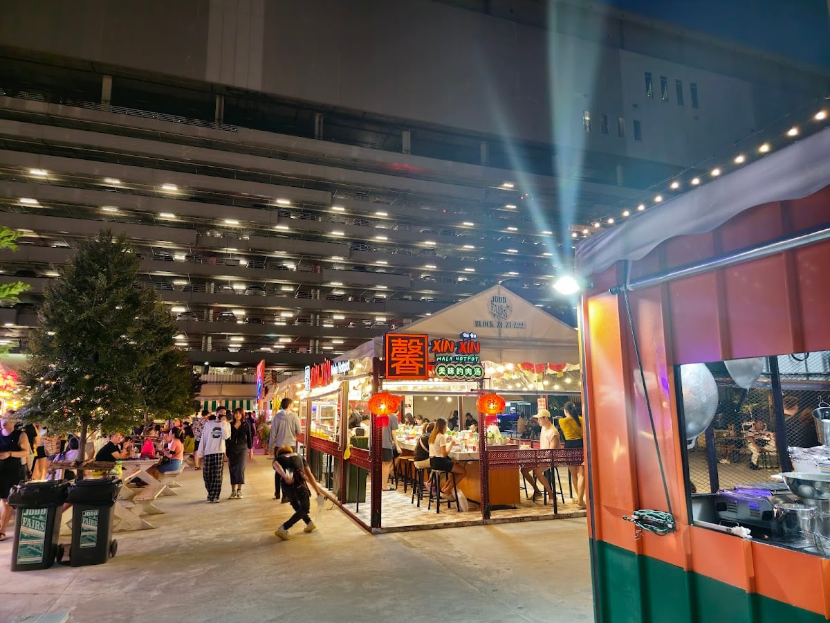 Jodd Fairs Night Market - ナイトマーケット