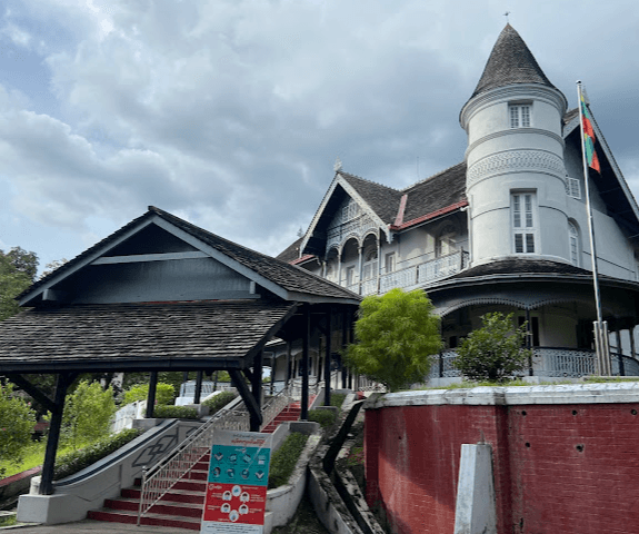 Bogyoke Aung San Museum