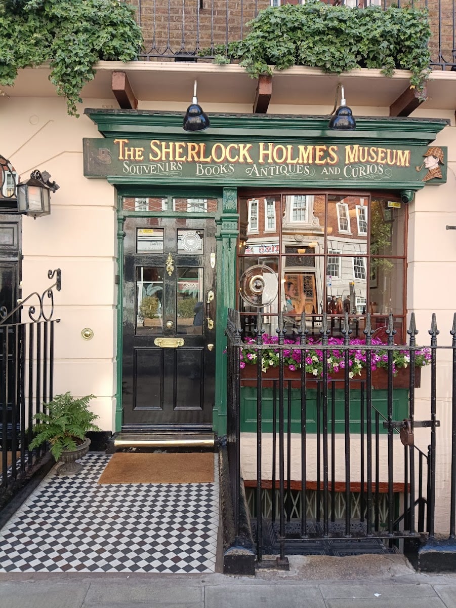 Sherlock Holmes Museum @ Marylebone