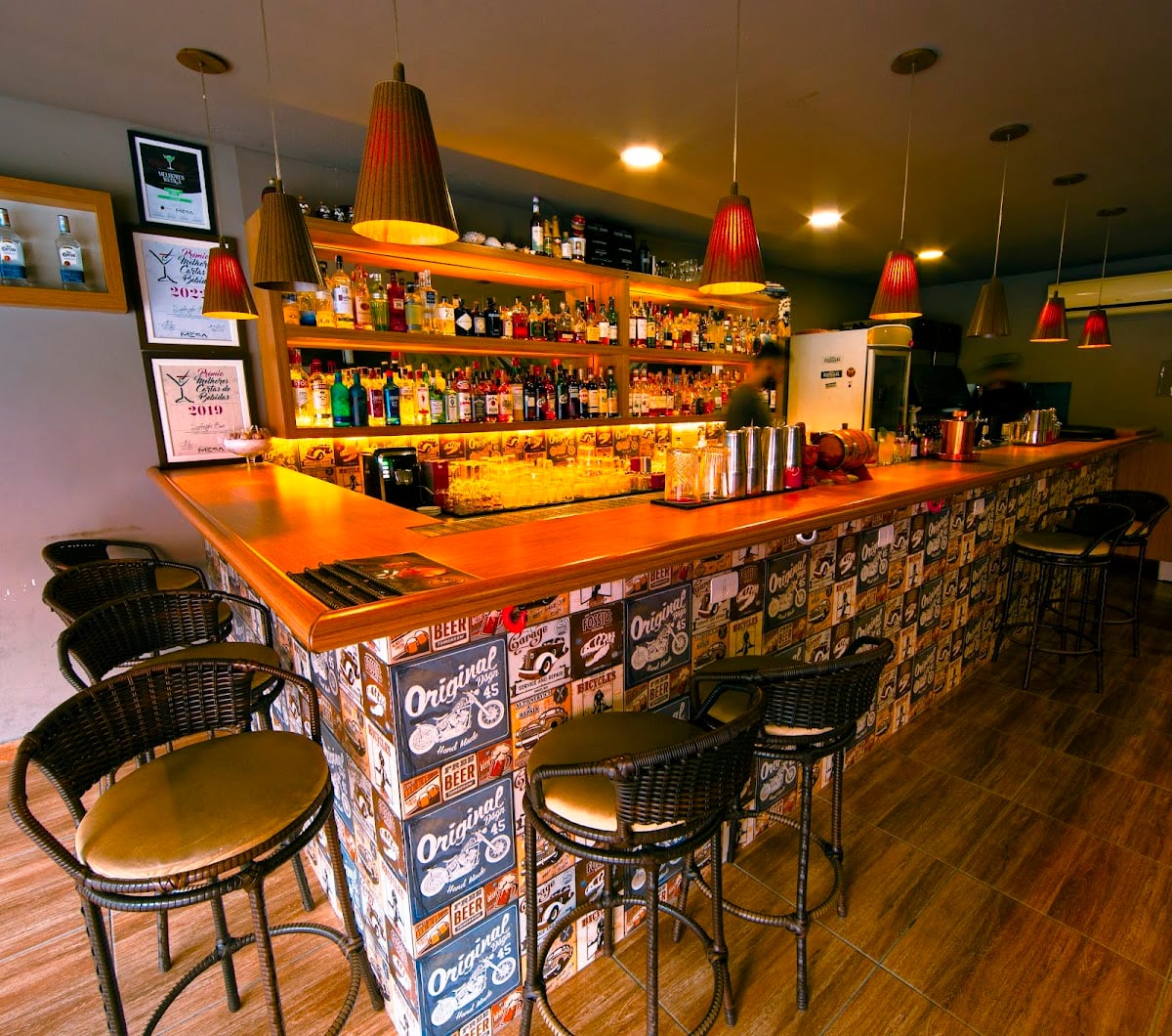 Sylvester Bar