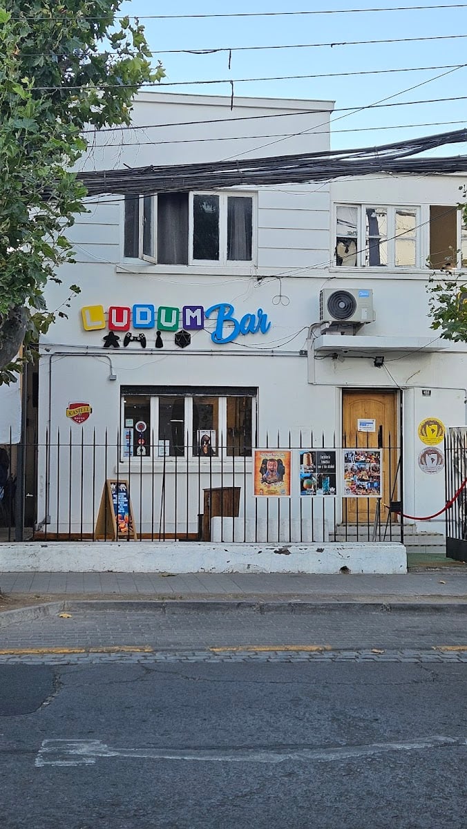 Ludum Bar