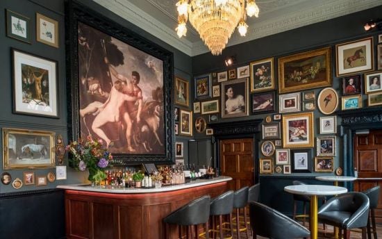 Farrier & Draper - Bar & Restaurant