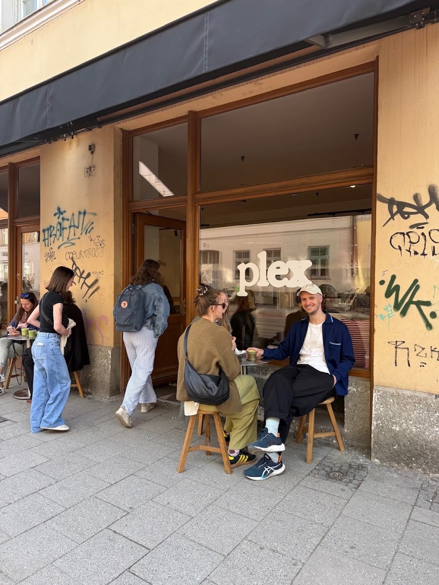 PLEX COFFEE - 2.50 cappu to go