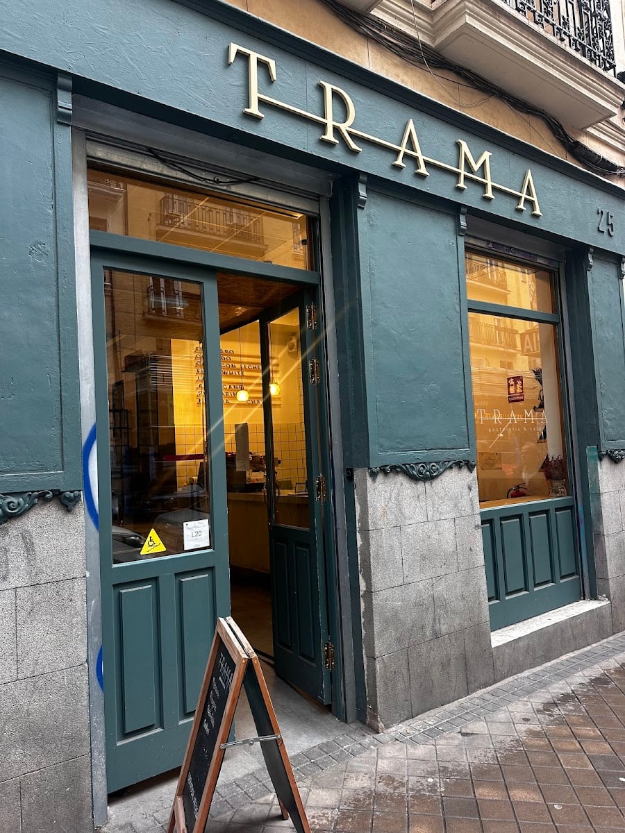 TRAMA pastelería & café