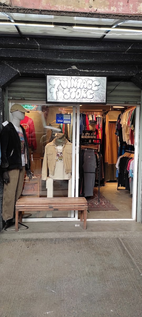Seven Vintage Store