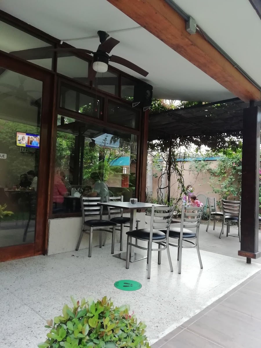 Daheim Coffee Shop