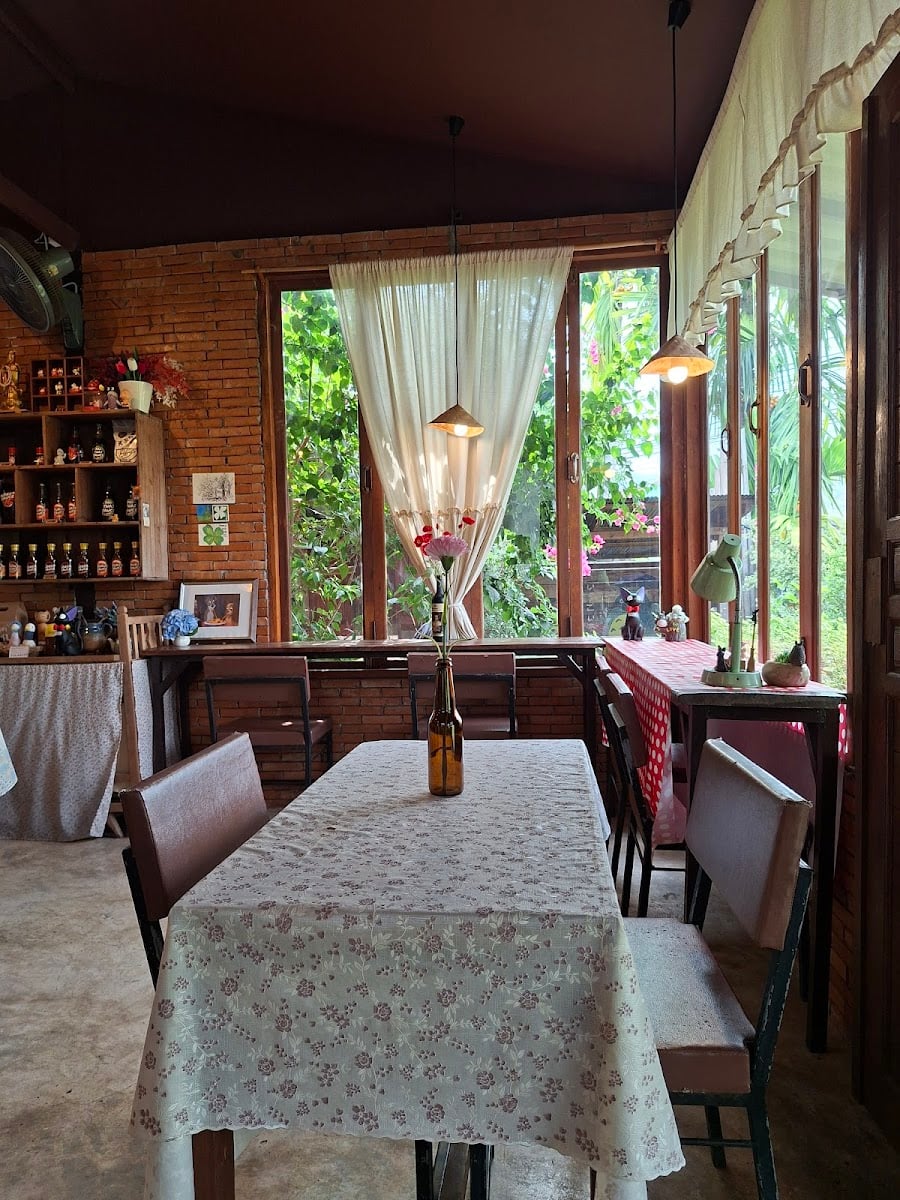 Ruby sauce รูบี้ ซอส คาเฟ่
