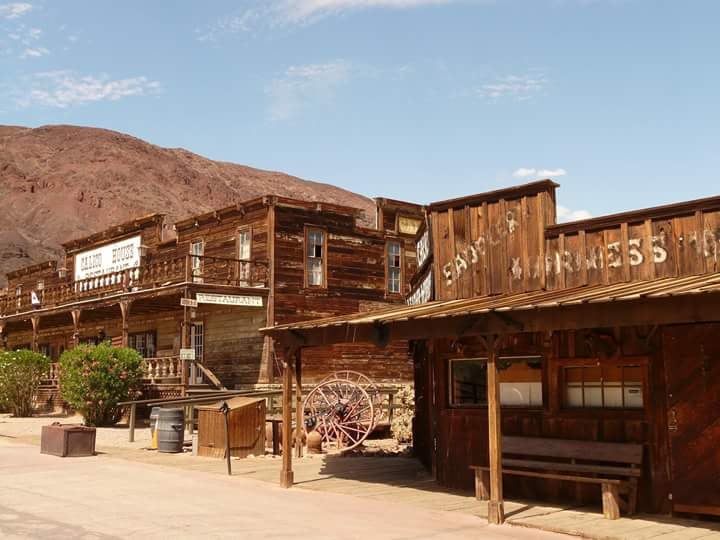 Ghost Town 