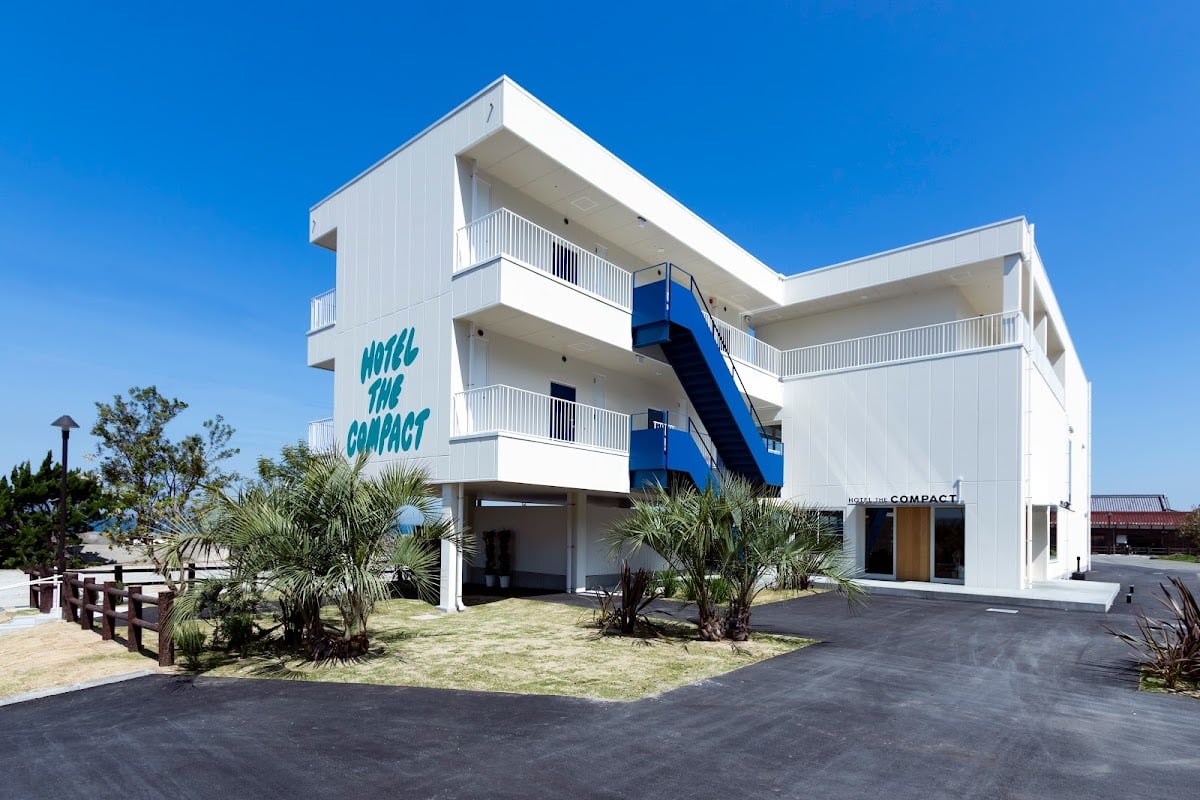 KAMOME SLOW HOTEL THE COMPACT（カモメスローホテルザコンパクト）