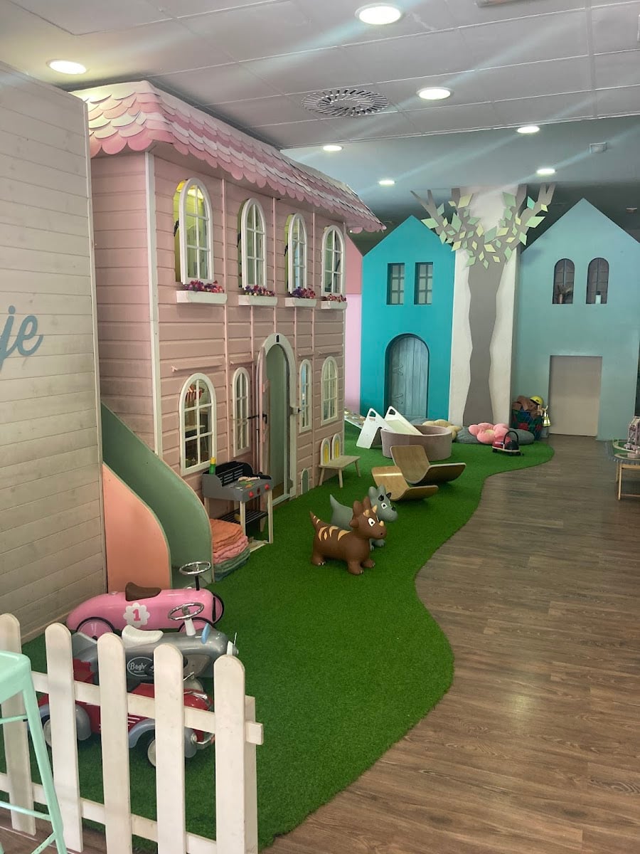 Smileland Family Club | Cumpleaños Infantiles y Ludoteca en Valencia