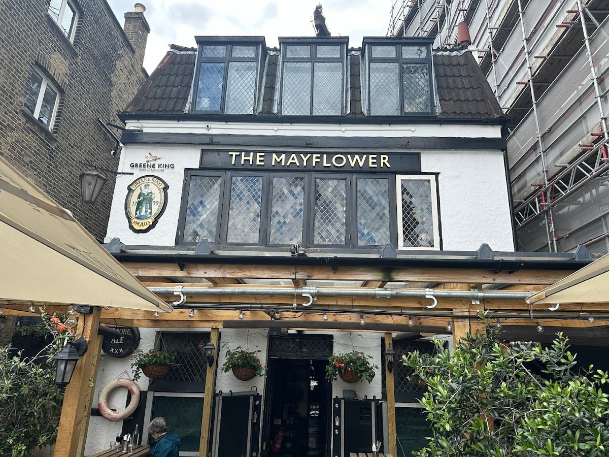 The Mayflower Pub - vegan pub food