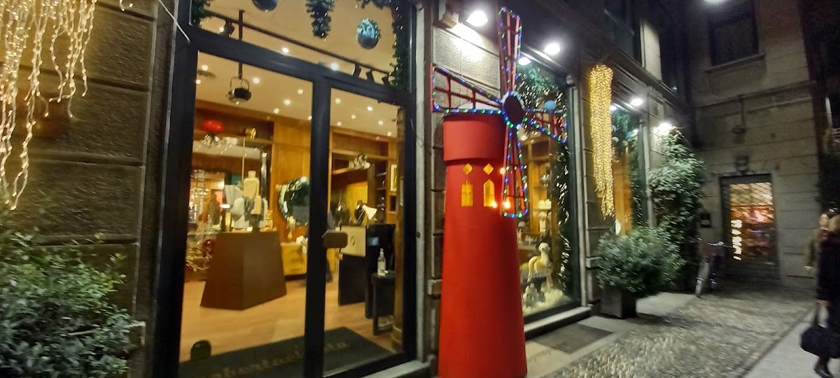 Brera Il Cirmolo  - Neon Shop