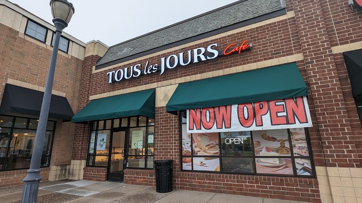 Tous les Jours Bakery Café - Plymouth