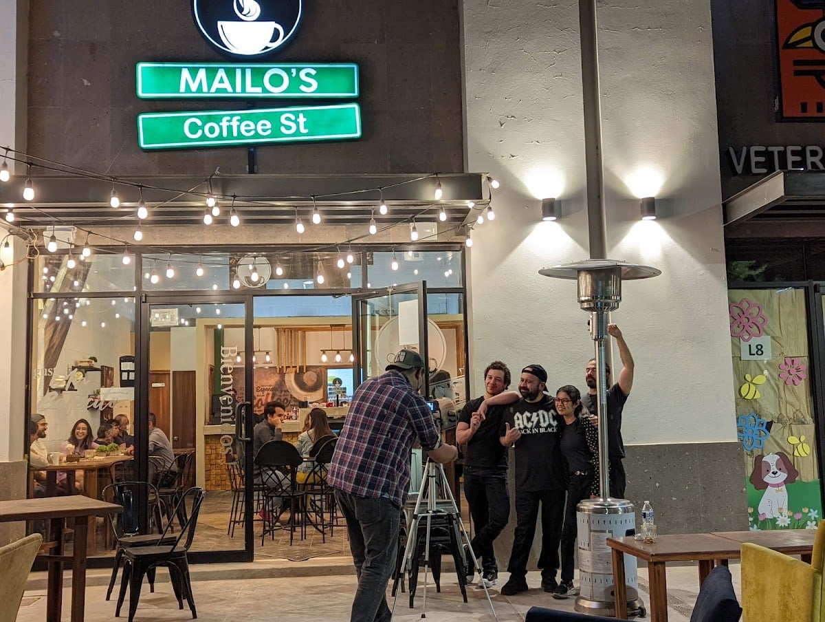 Mailo's Coffee St.