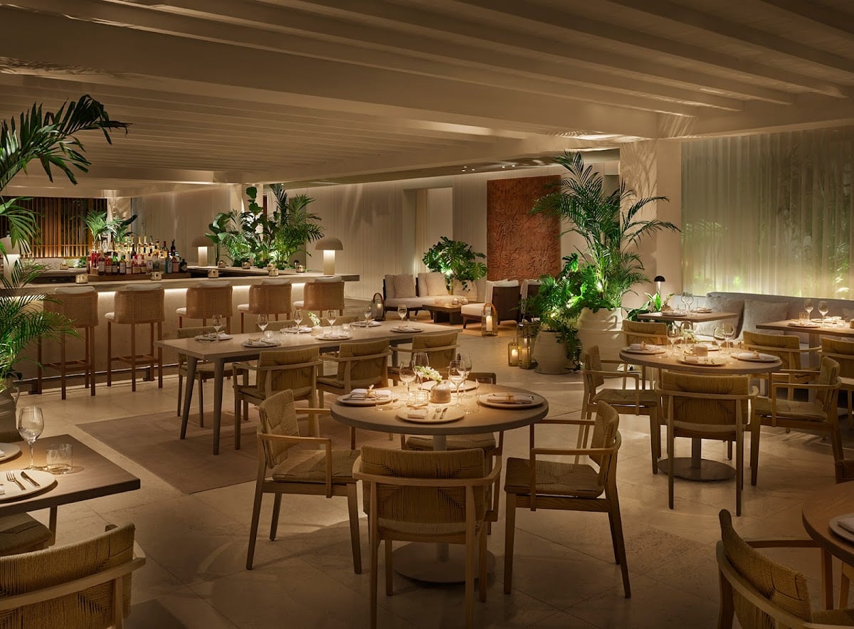 KI'IS Restaurant by Francisco Ruano