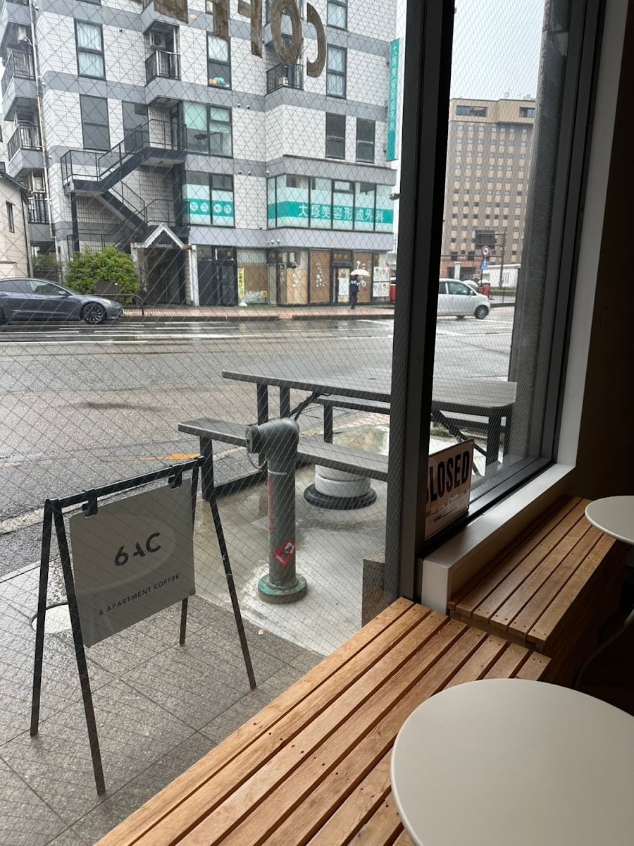 6 Apartment Coffee