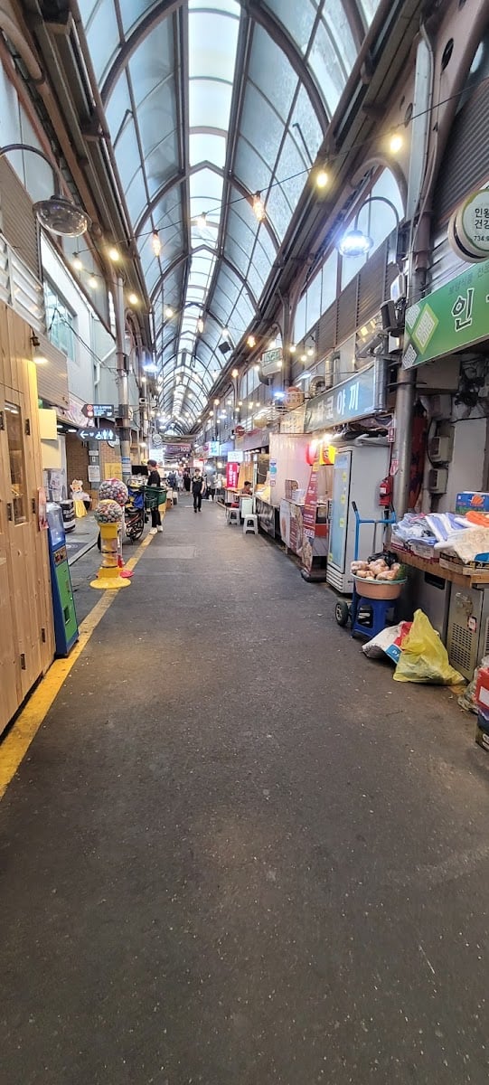 Tongin Market Lunchbox Cafe