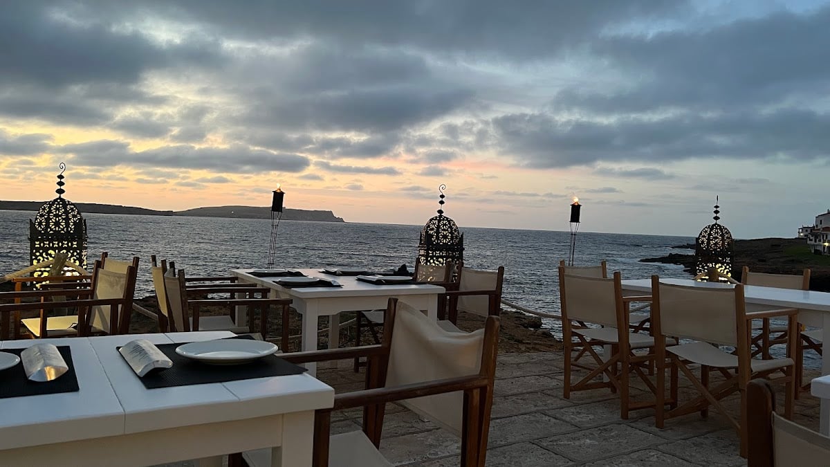 Isabella Beach Club