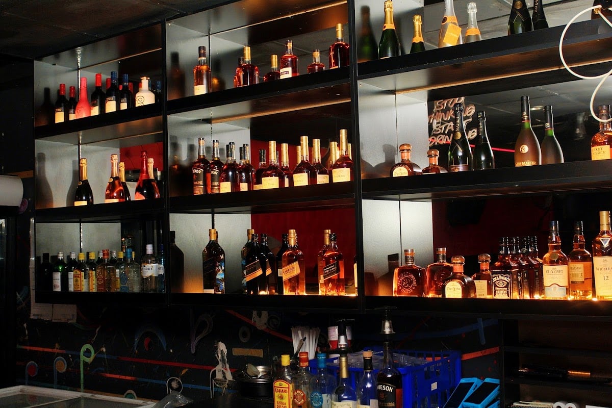 DESTINY LOUNGE